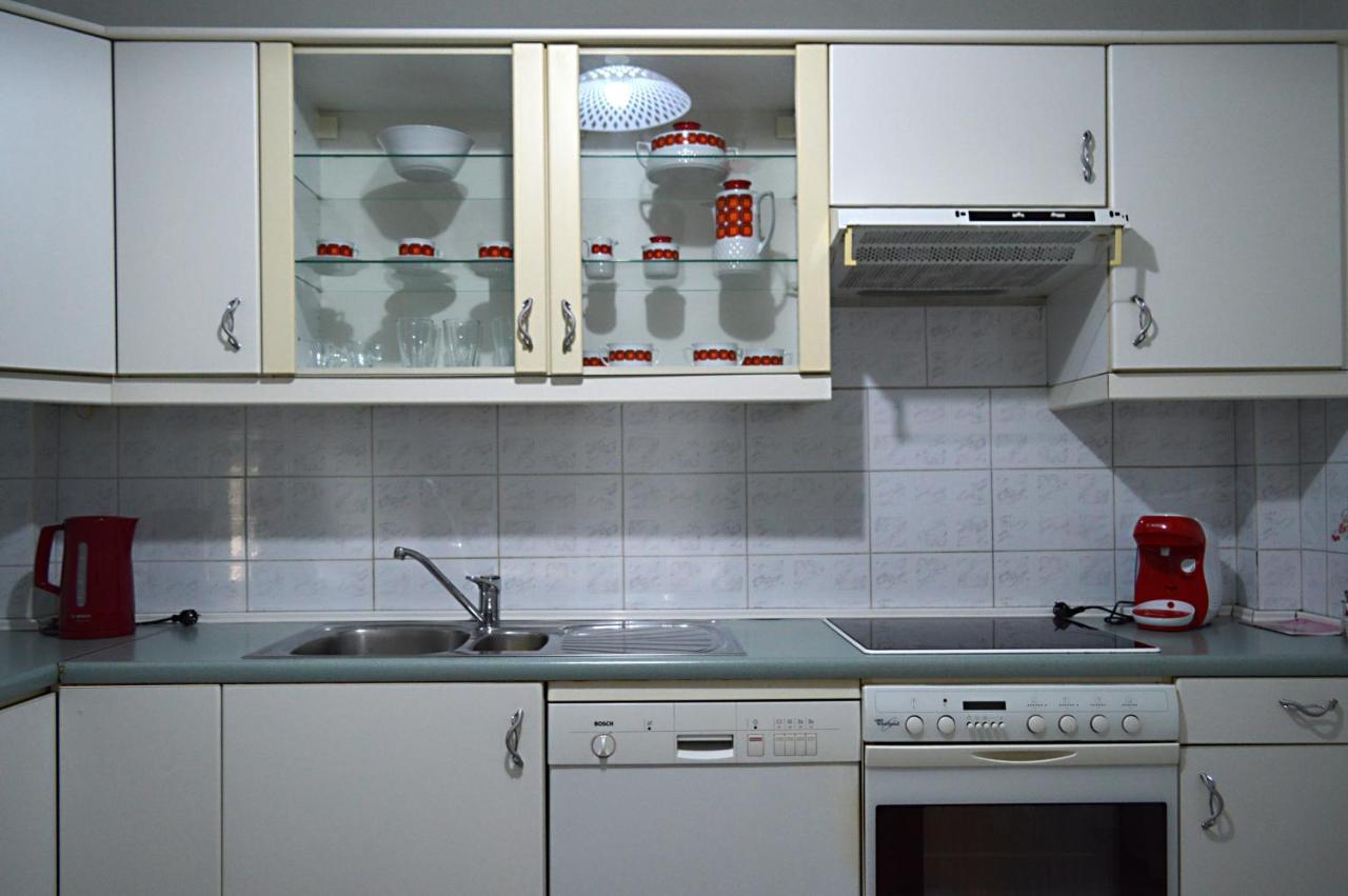 Ευρύχωρο Διαμέρισμα Στο Κέντρο Της Πόλης Kastoriá Eksteriør bilde